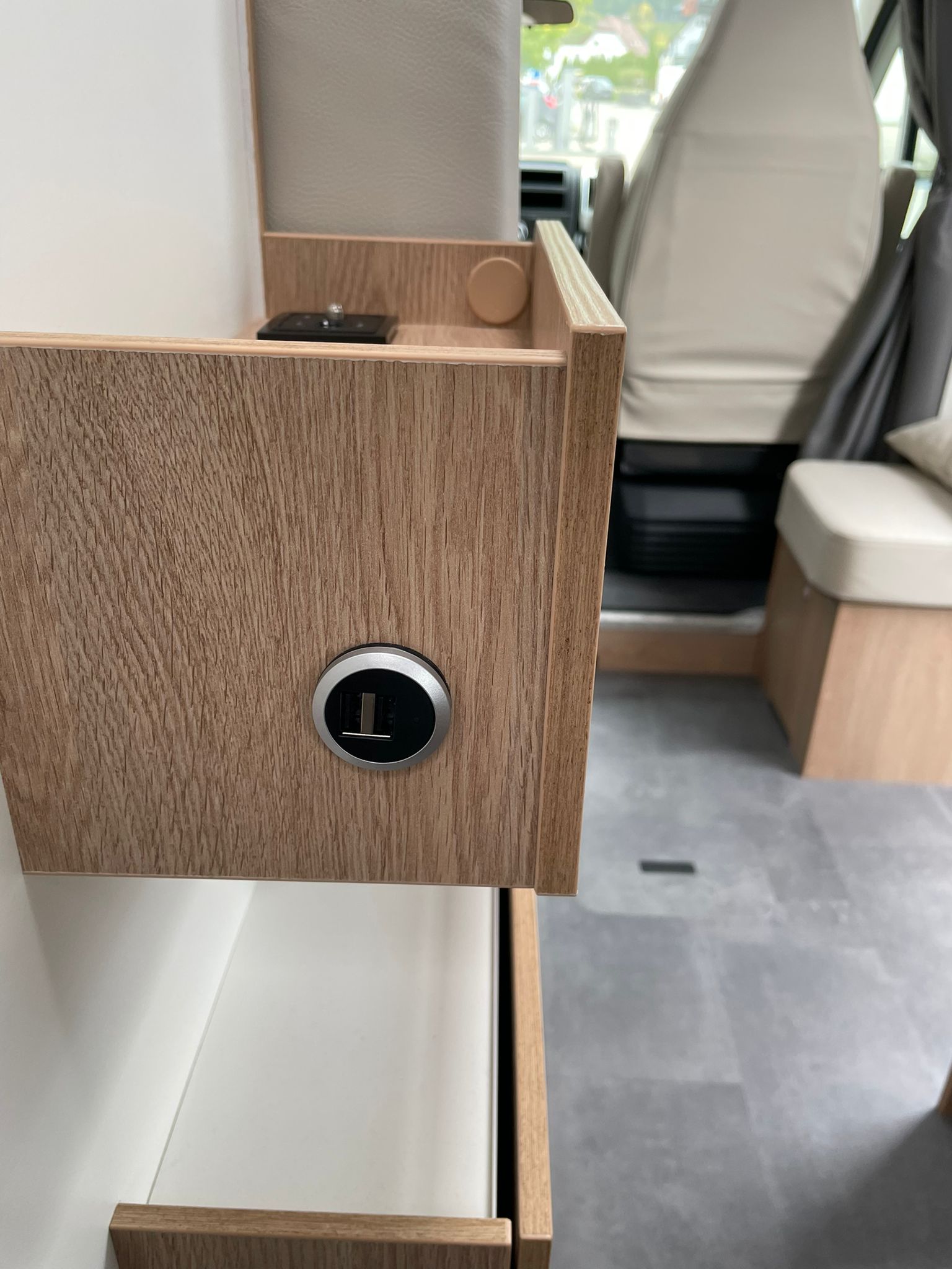 Teilintegrierter JOA Camp 70T- Ideal für 2 oder 4 Personen – 3