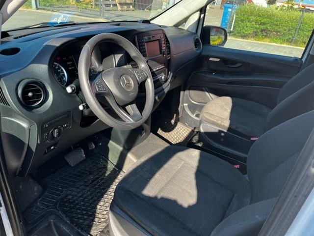 Transporter Kasten Mercedes Vito Ford Transit mieten bei Borgsdir – 2