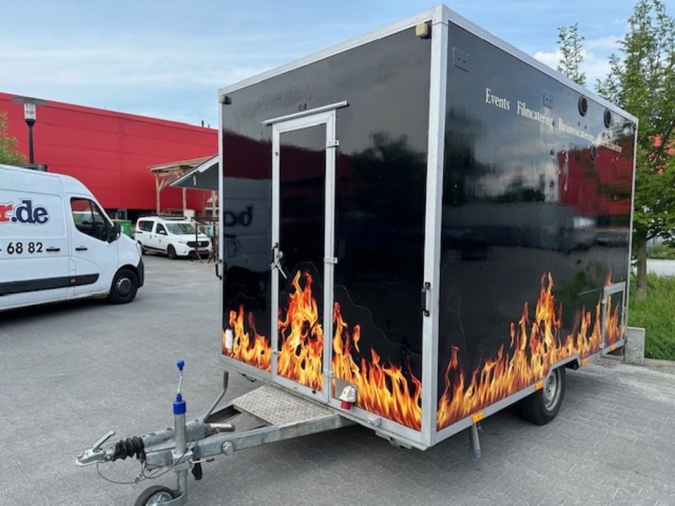 Cateringwagen HOTFLAME Bierwagen Imbisswagen mieten bei Borgsdir – 4
