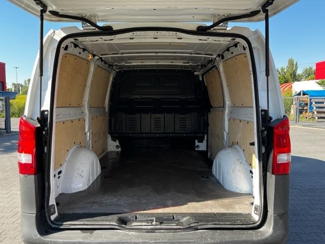Transporter Kasten Mercedes Vito Ford Transit mieten bei Borgsdir – 3