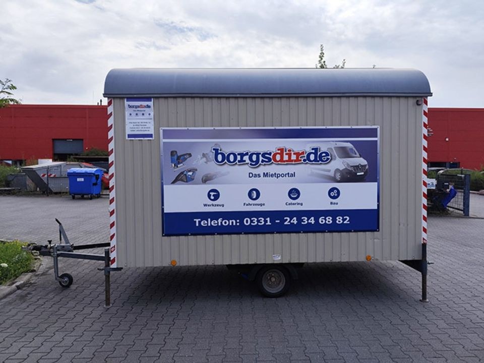 Bauwagen Mannschaftswagen Schnellläufer mieten bei Borgsdir – 2