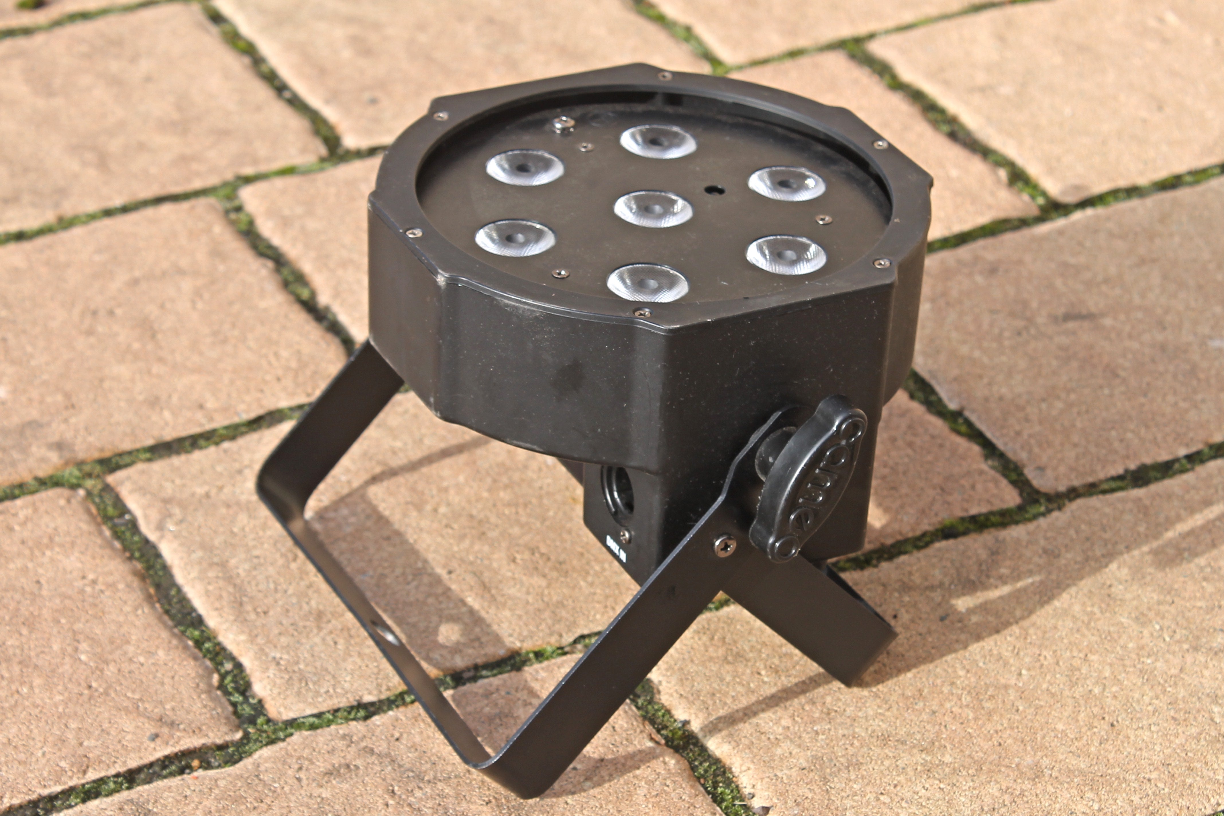 LED Scheinwerfer Partybeleuchtung Floorspot Flat PAR CAN 7x3W