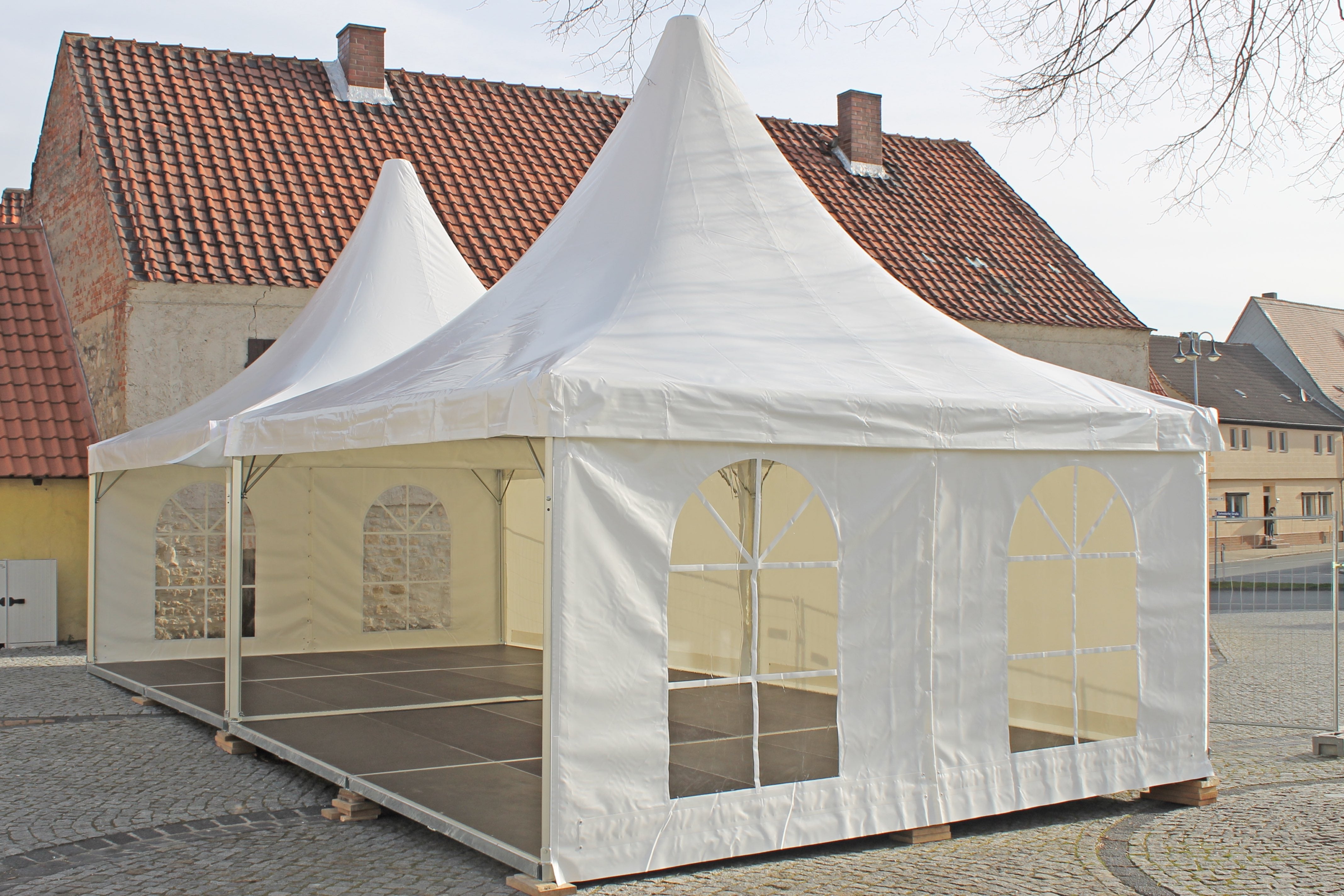 Pagodenzelte mieten – 5×5 m Pagodenzelt mit Boden & Service