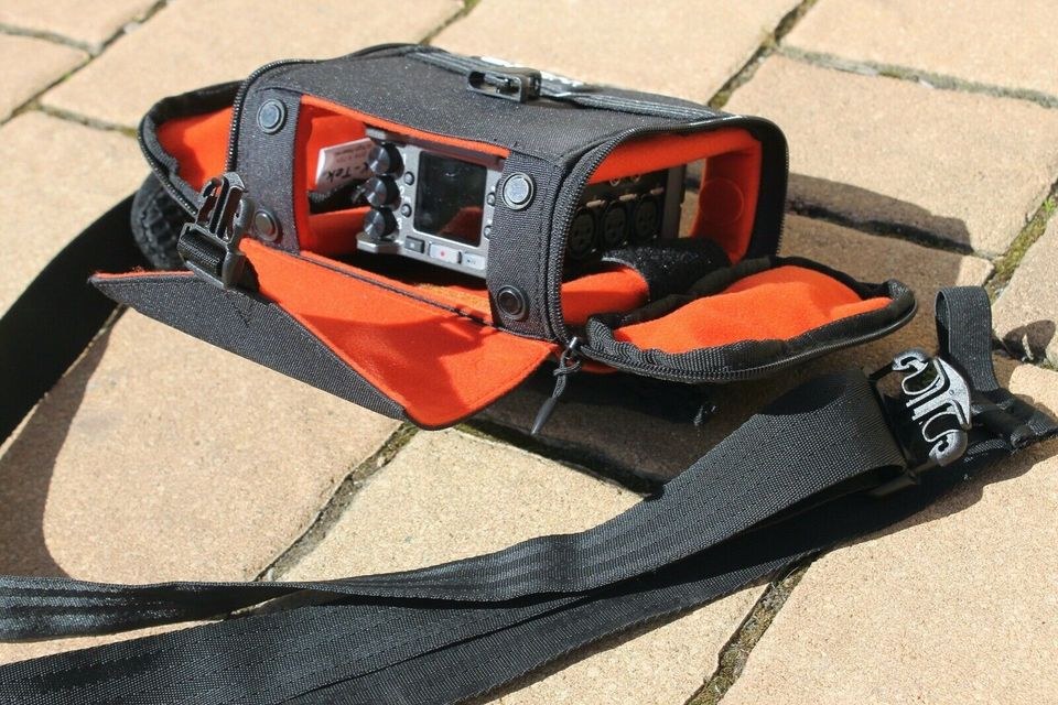 Professioneller Audio Recorder  Podcast mieten in Gröningen – 4