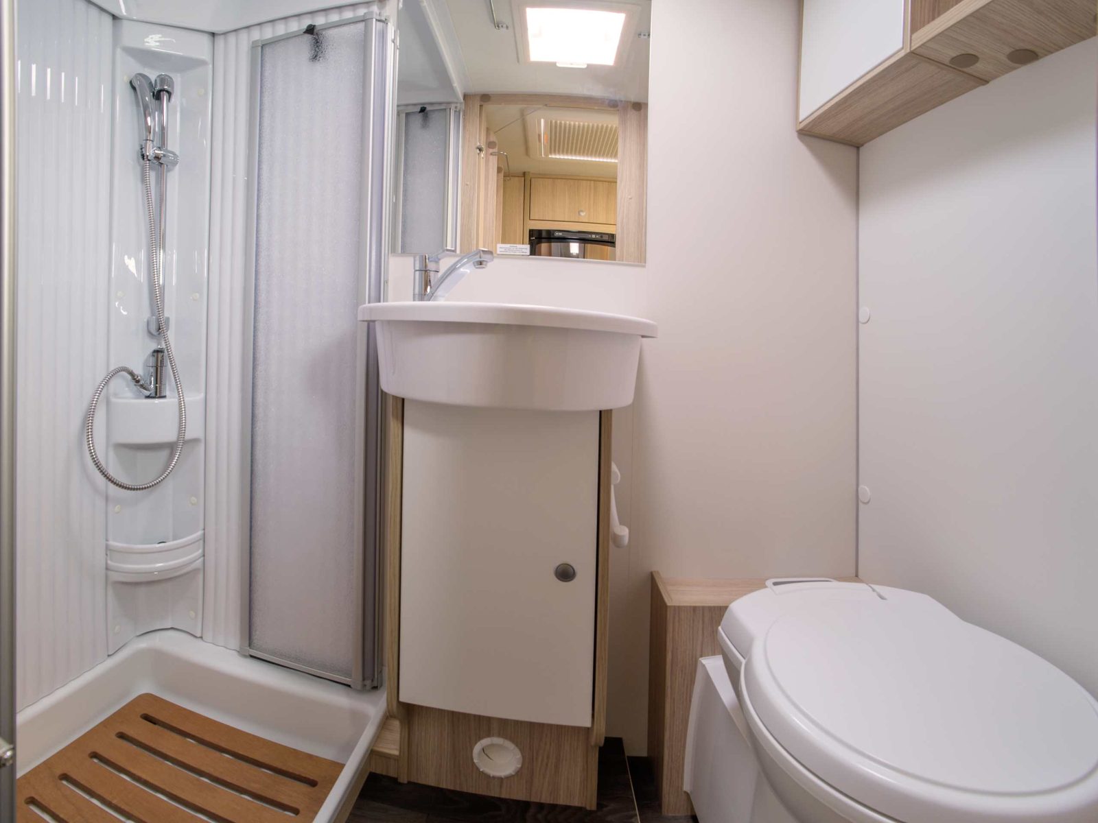 Sunlight A70 mieten in Marktbergel – 6 Personen – 4