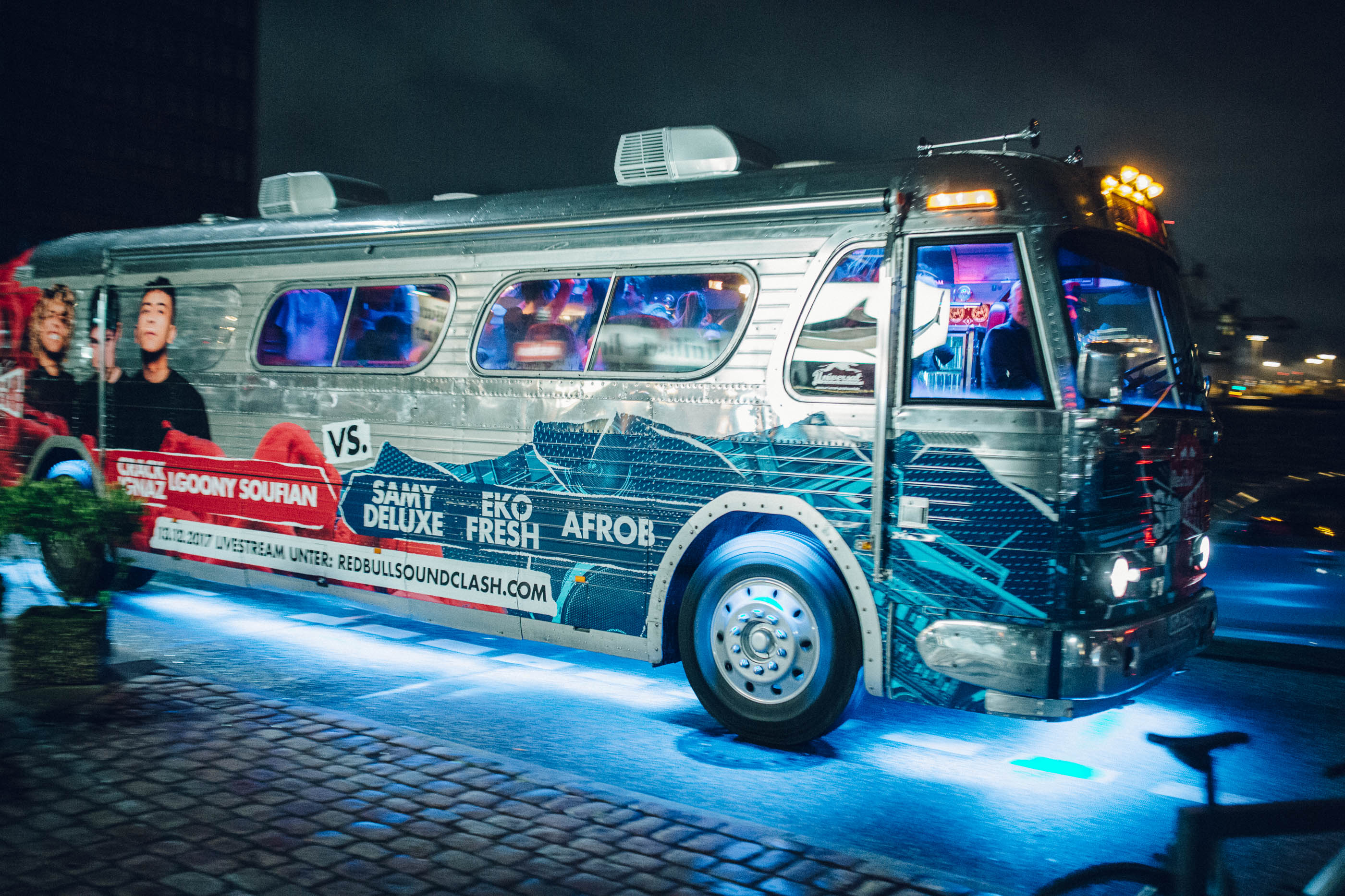"Independence Greyhound Bus" historischer Greyhound Bus von 1948.cooler geht nicht – 2