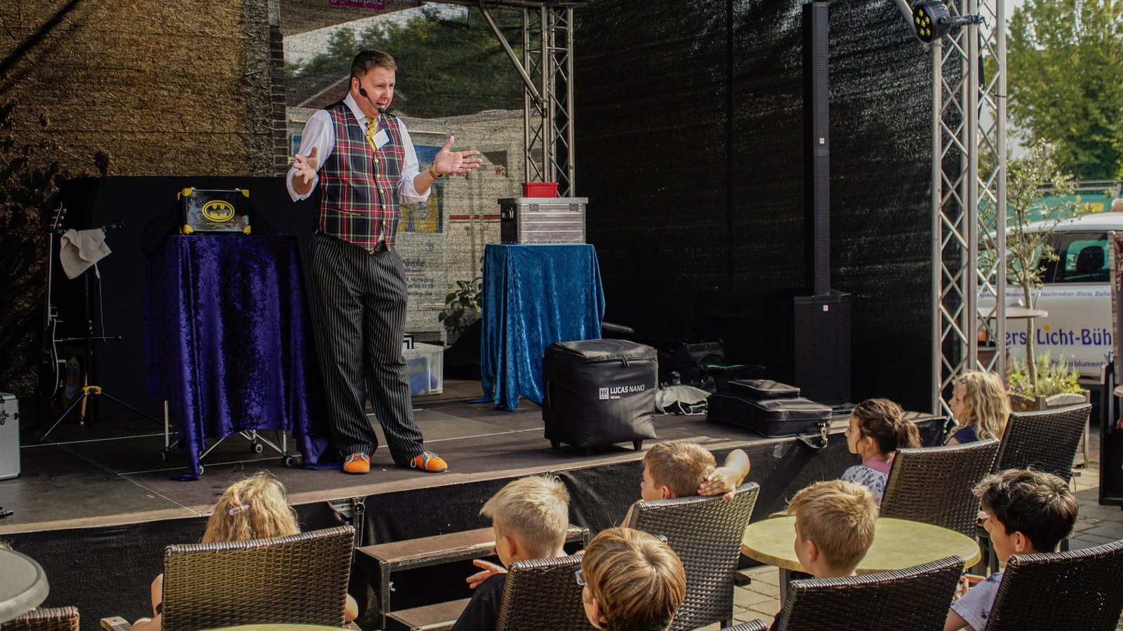 clowneske Zaubershow für Kinder zum Staunen, Lachen und Mitmachen buchen in Emstek – 3