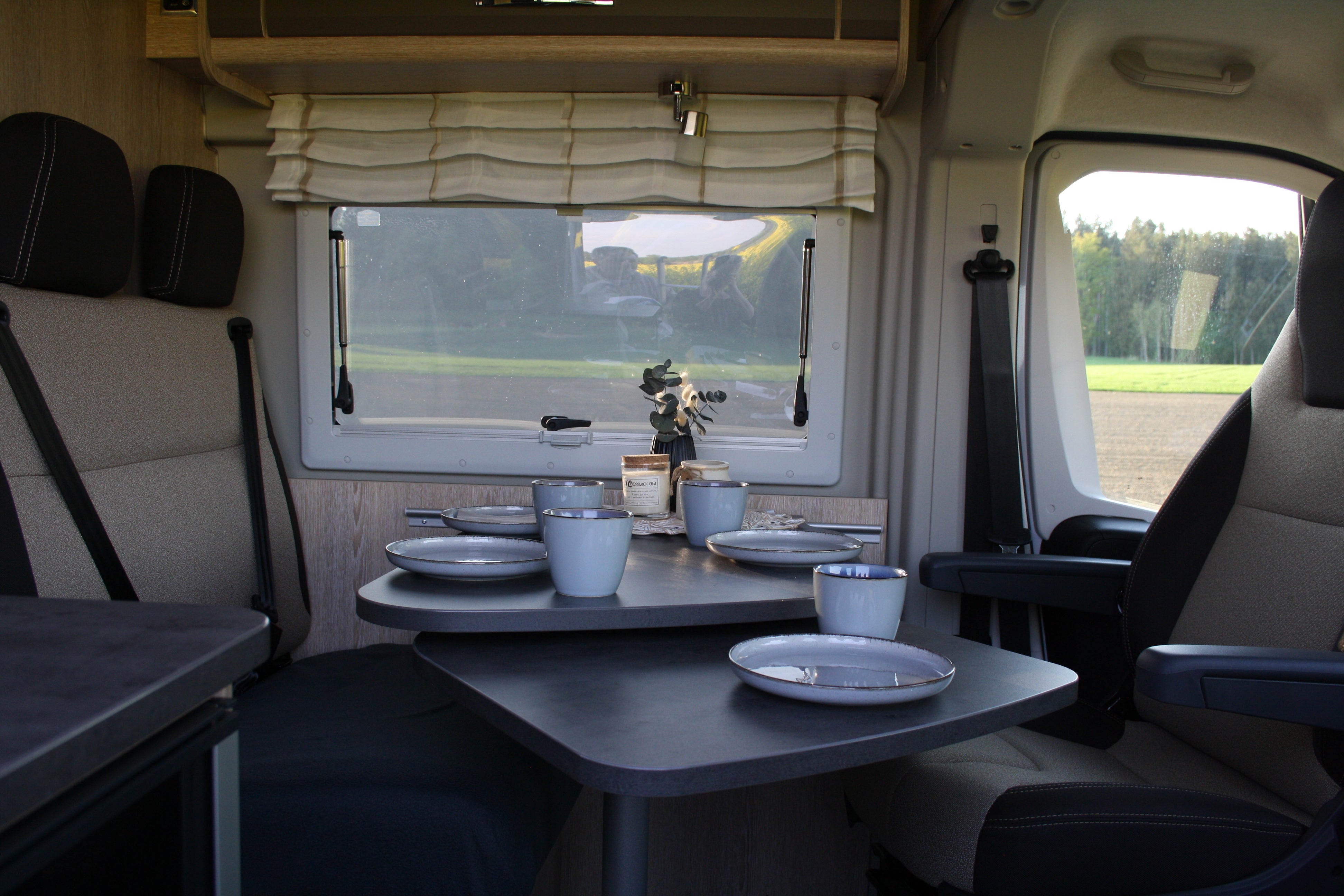 Wohnmobil für 4 Personen mit Aufstelldach - Pössl Summit 600, Navigation, Rückfahrkamera – 3