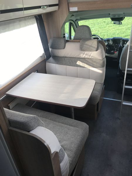 Alkovenwohnmobil mit Stockbetten bis 6 Personen, Navigation, Rückfahrkamera – 4