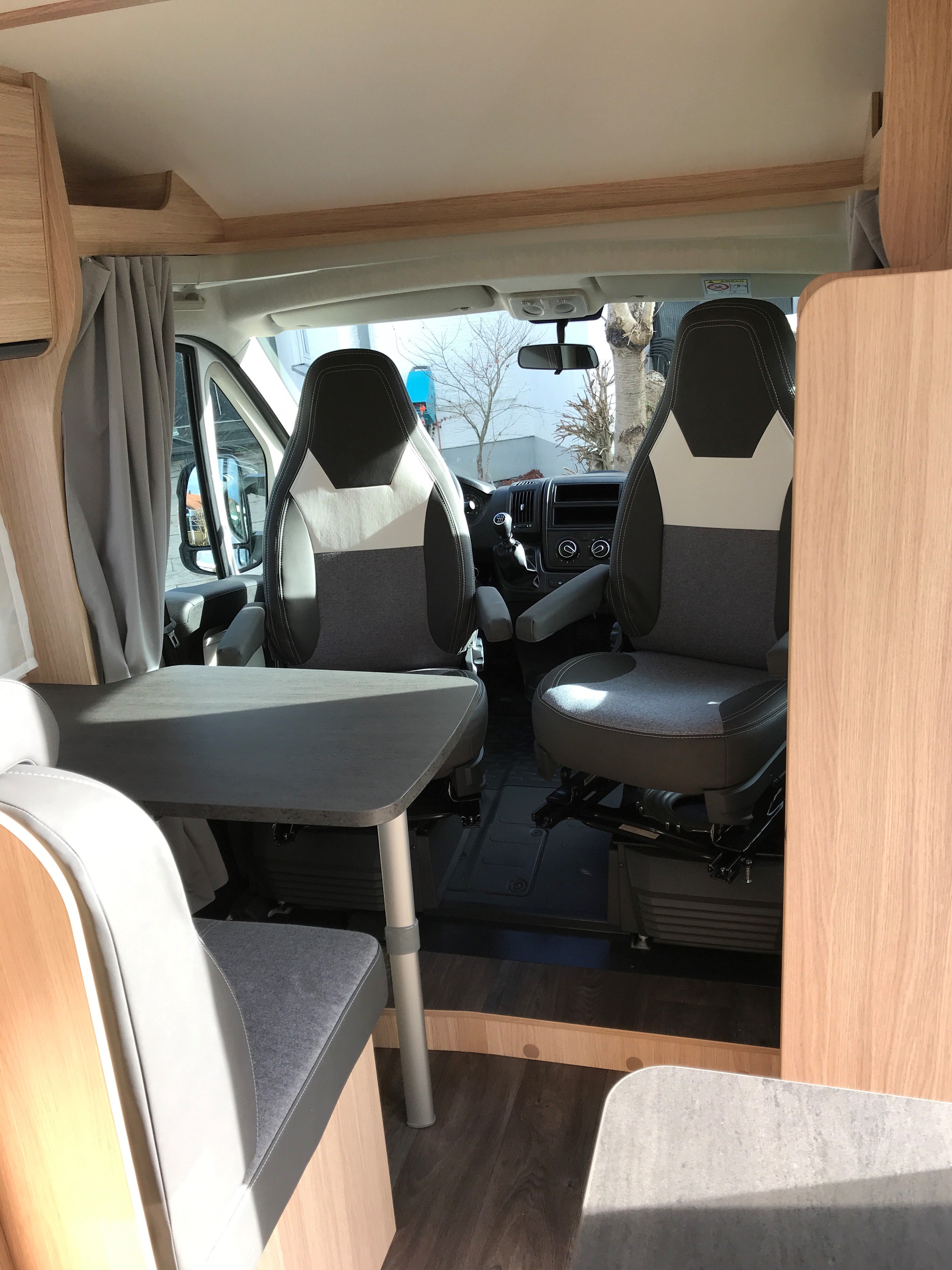 Wohnmobil Sunlight V 60 Preisknaller!!! Länge 5,99m, Breite nur 2,14m – 4