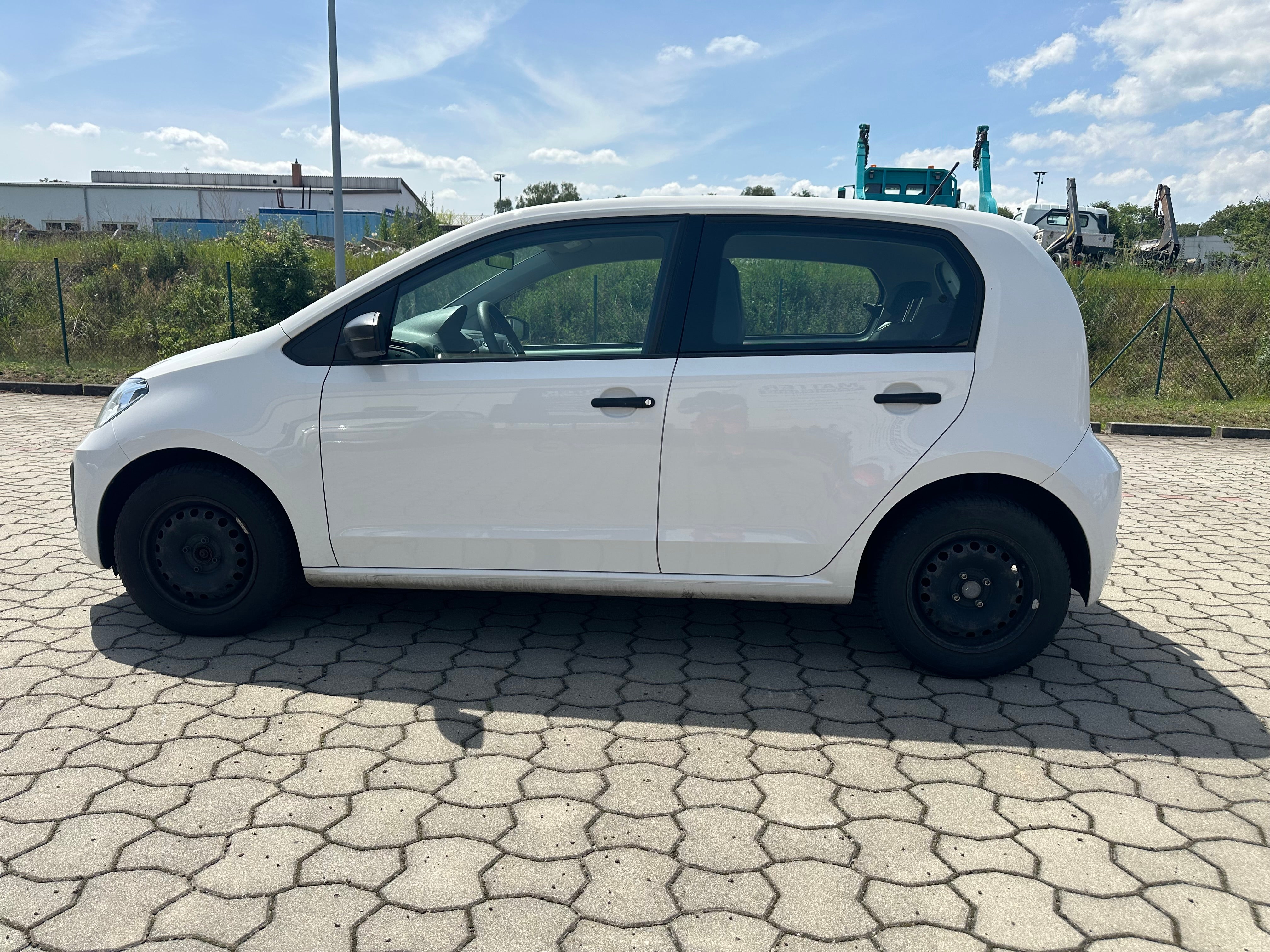 VW UP! – 3