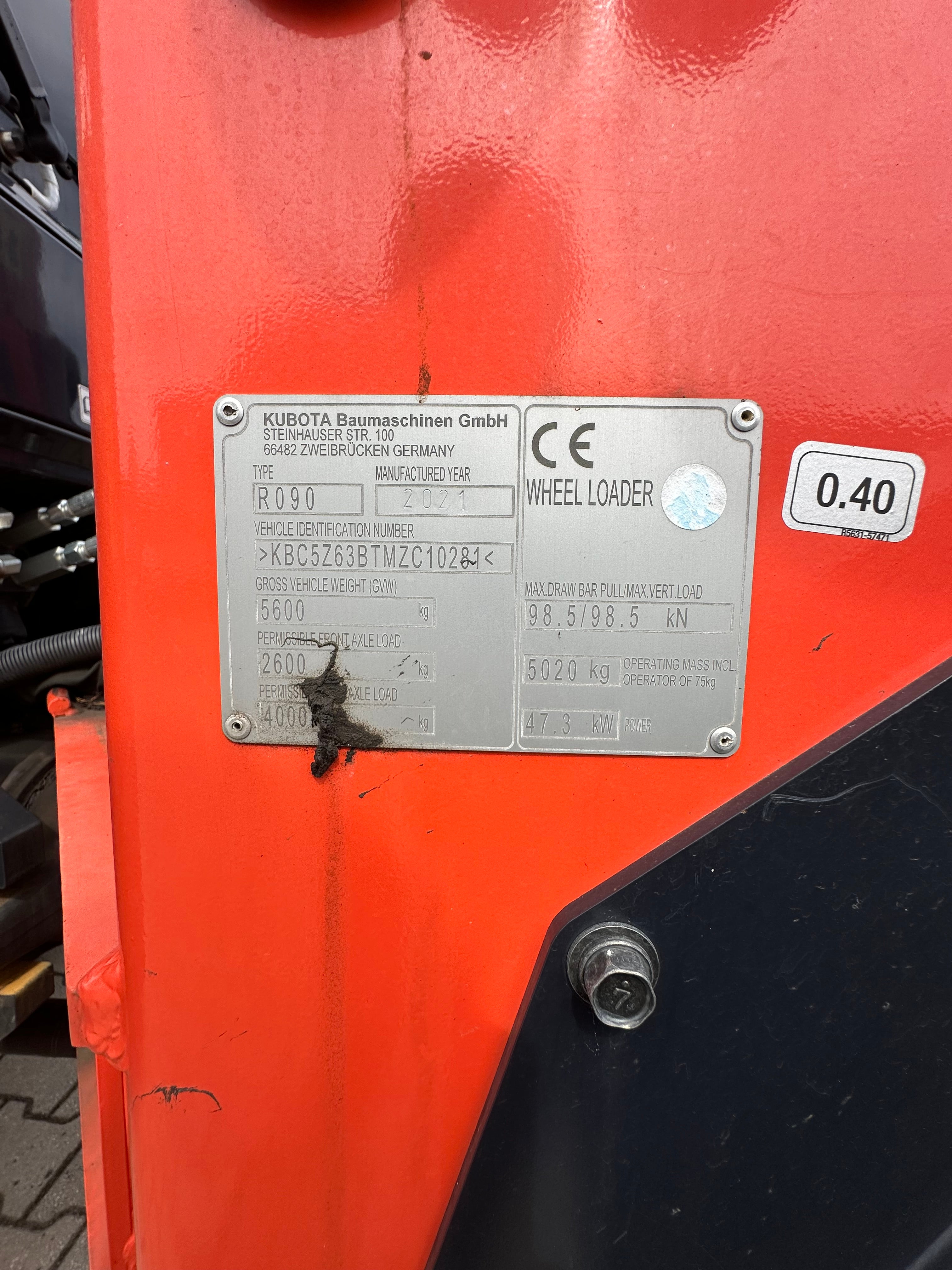 Kubota R090 mit Schaufel oder Gabel – 4