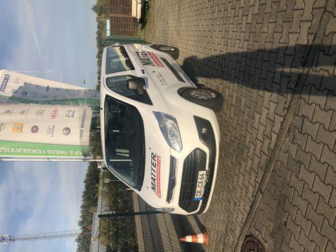 Ford Transit 9-Sitzer / 7-Sitzer – 2