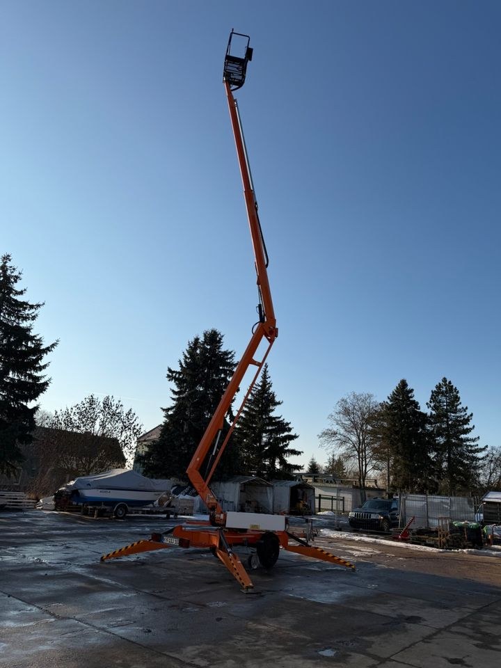 Hebebühne Hubsteiger Arbeitsbühne 17,1m 8,7m mieten in Artern/Unstrut
