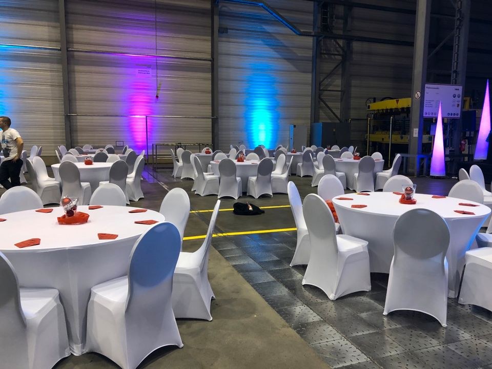 Banketttisch Tisch Rund 150 cm Tischdecke mieten bei Real Event Music