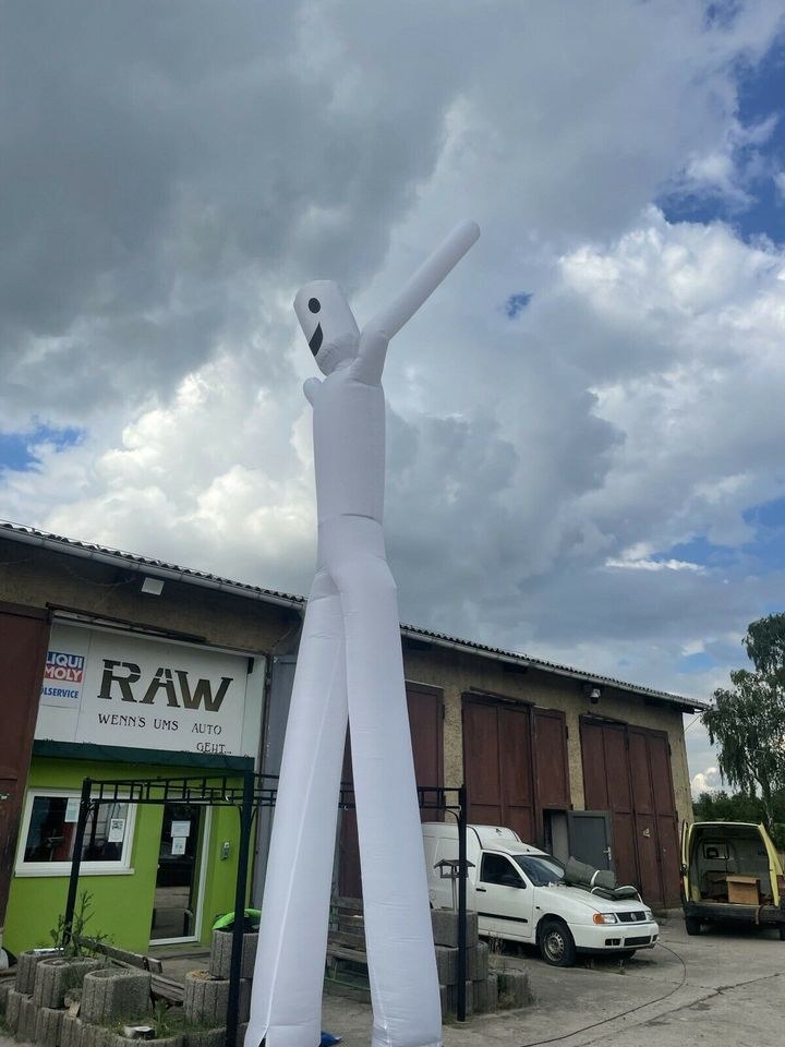 Skydancer mieten bei RAW Kluge – von weitem sichtbar – 4