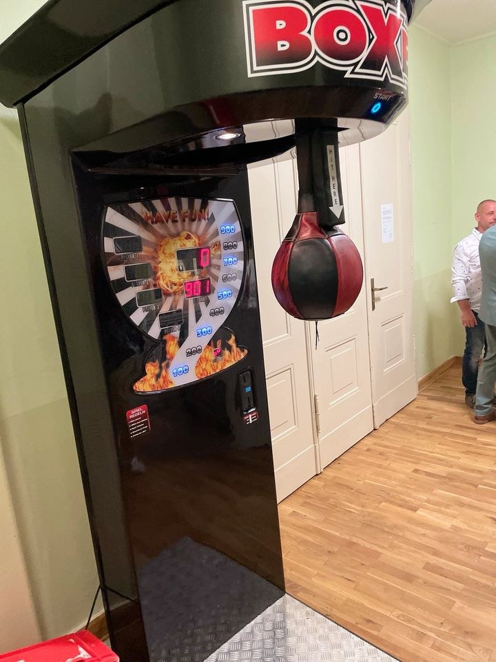Boxautomat mieten bei RAW Kluge – Action für Ihr Event – 4
