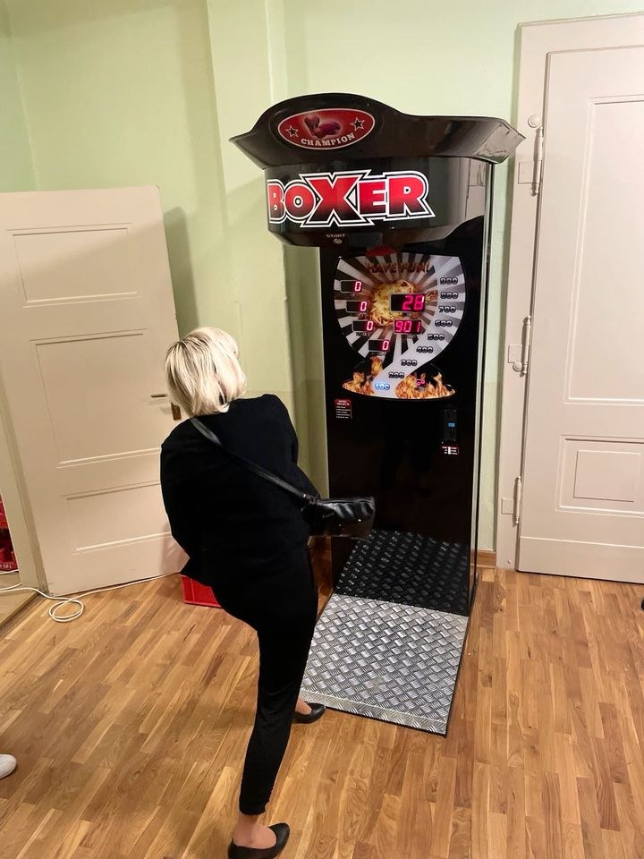Boxautomat mieten bei RAW Kluge – Action für Ihr Event – 3