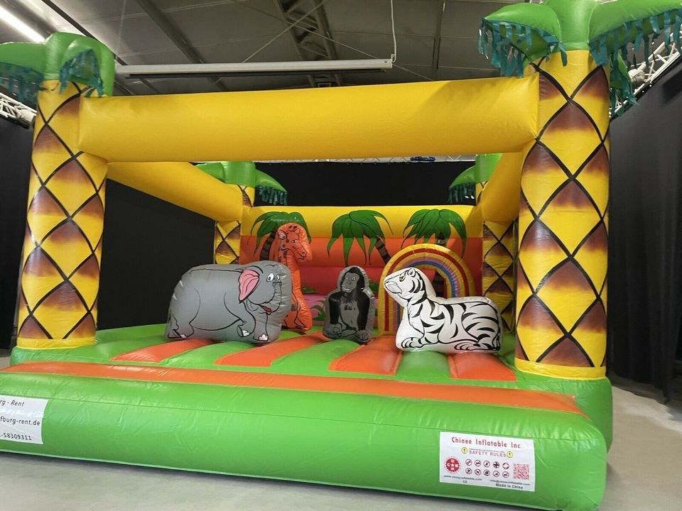 Hüpfburg Zoo mieten bei RAW Kluge – Hüpfspaß für jede Feier