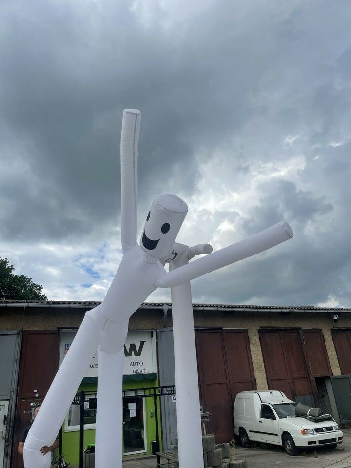 Skydancer mieten bei RAW Kluge – von weitem sichtbar – 2
