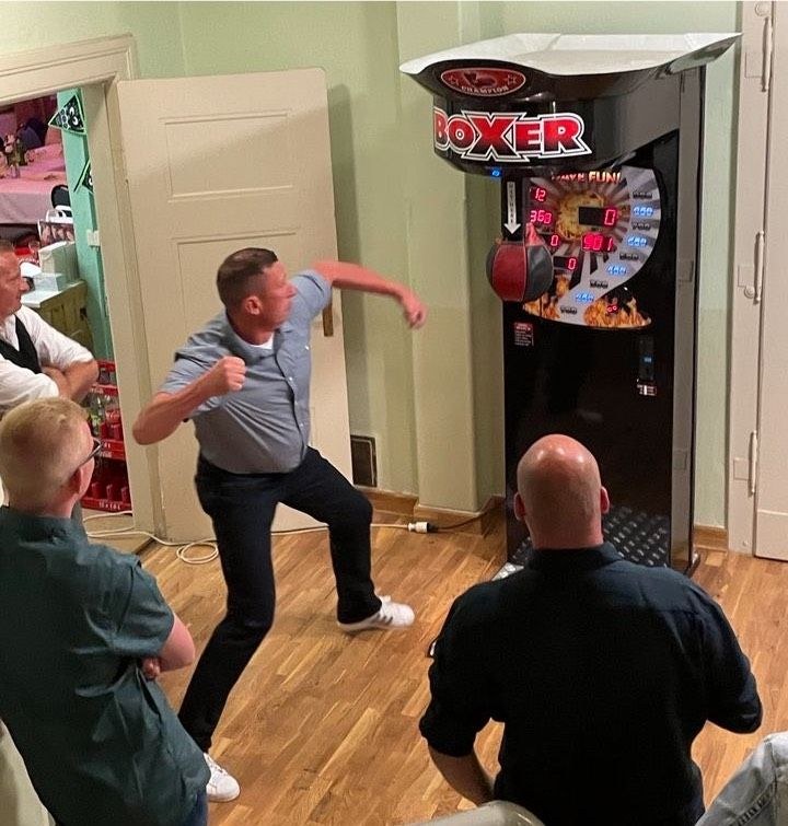 Boxautomat mieten bei RAW Kluge – Action für Ihr Event – 2