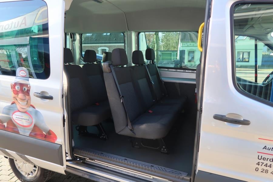 Ford Transit Lang als 9 Sitzer Bus mit Ladefläche und Anhängerkupplung . – 3
