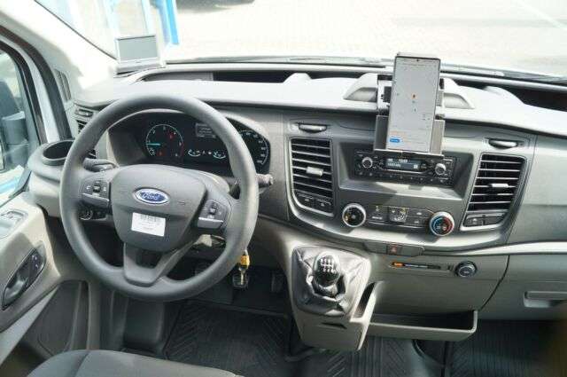 Behindertengerecht Ford Transit FT 300 L 9 Sitzer Bus mit Anhängerkupplungen nutzbar als Reisebus / Kleinbus ... – 2