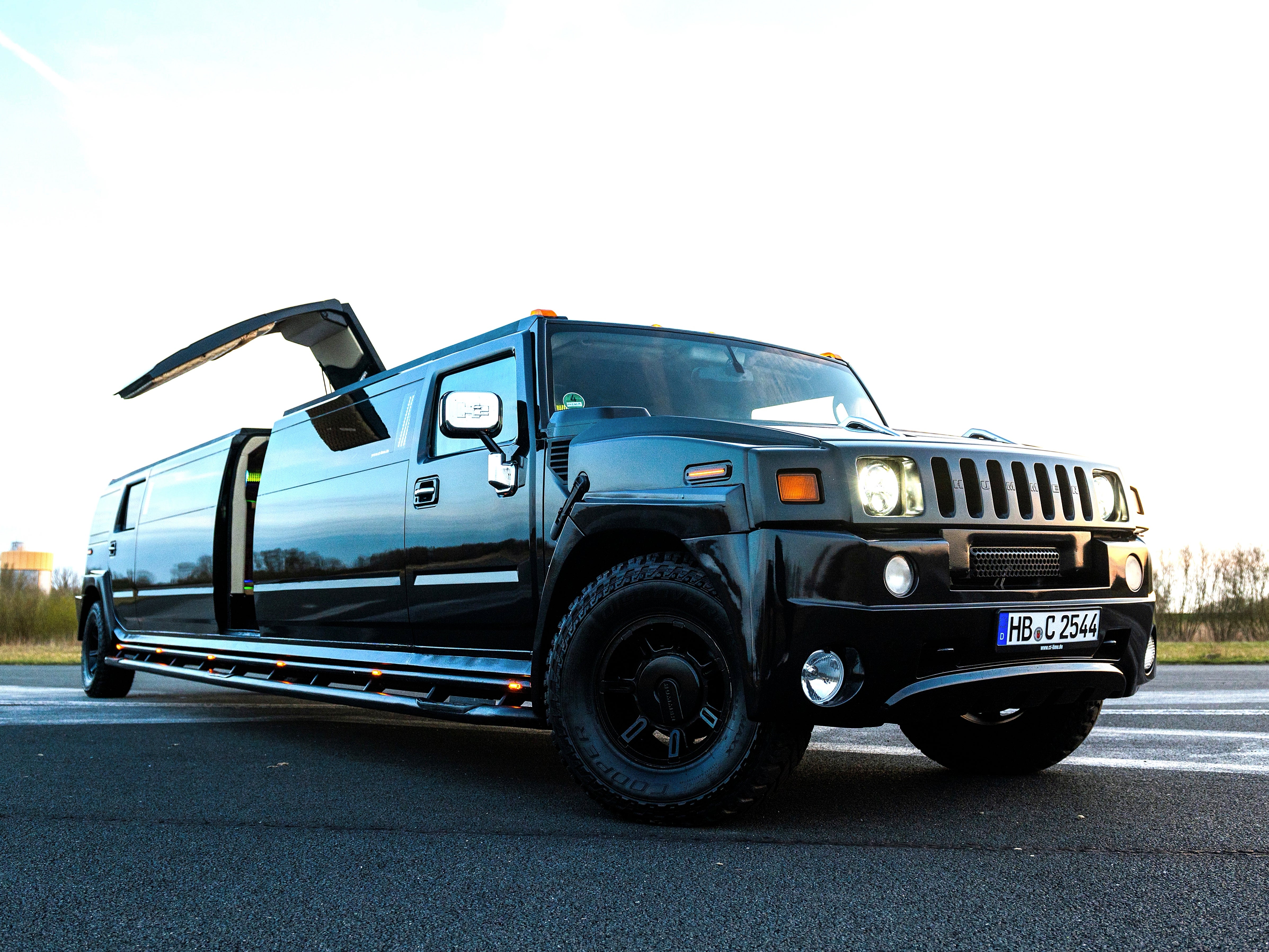 Hummer H2 Stretchlimousine schwarz – 3
