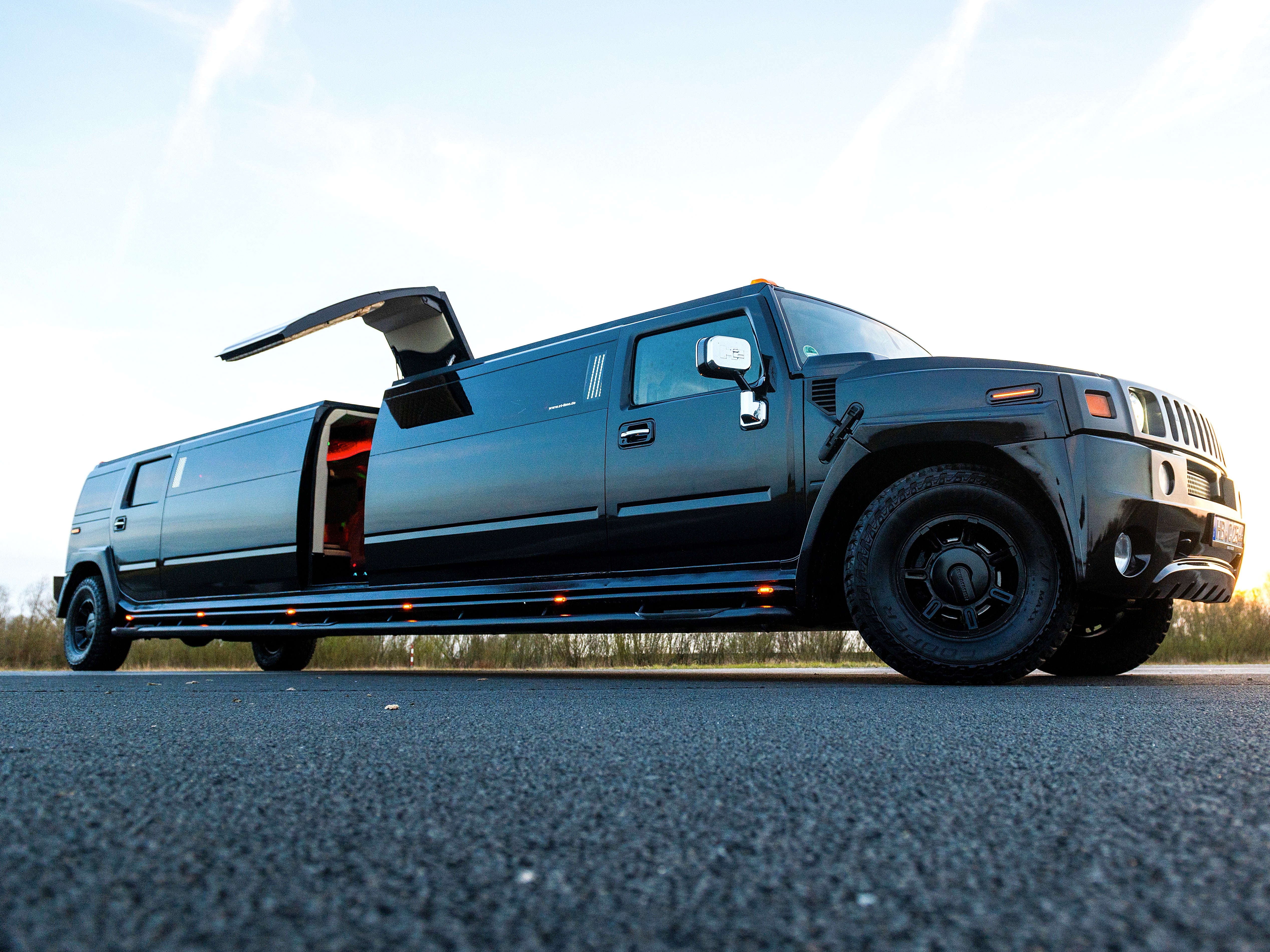 Hummer H2 Stretchlimousine schwarz – 2