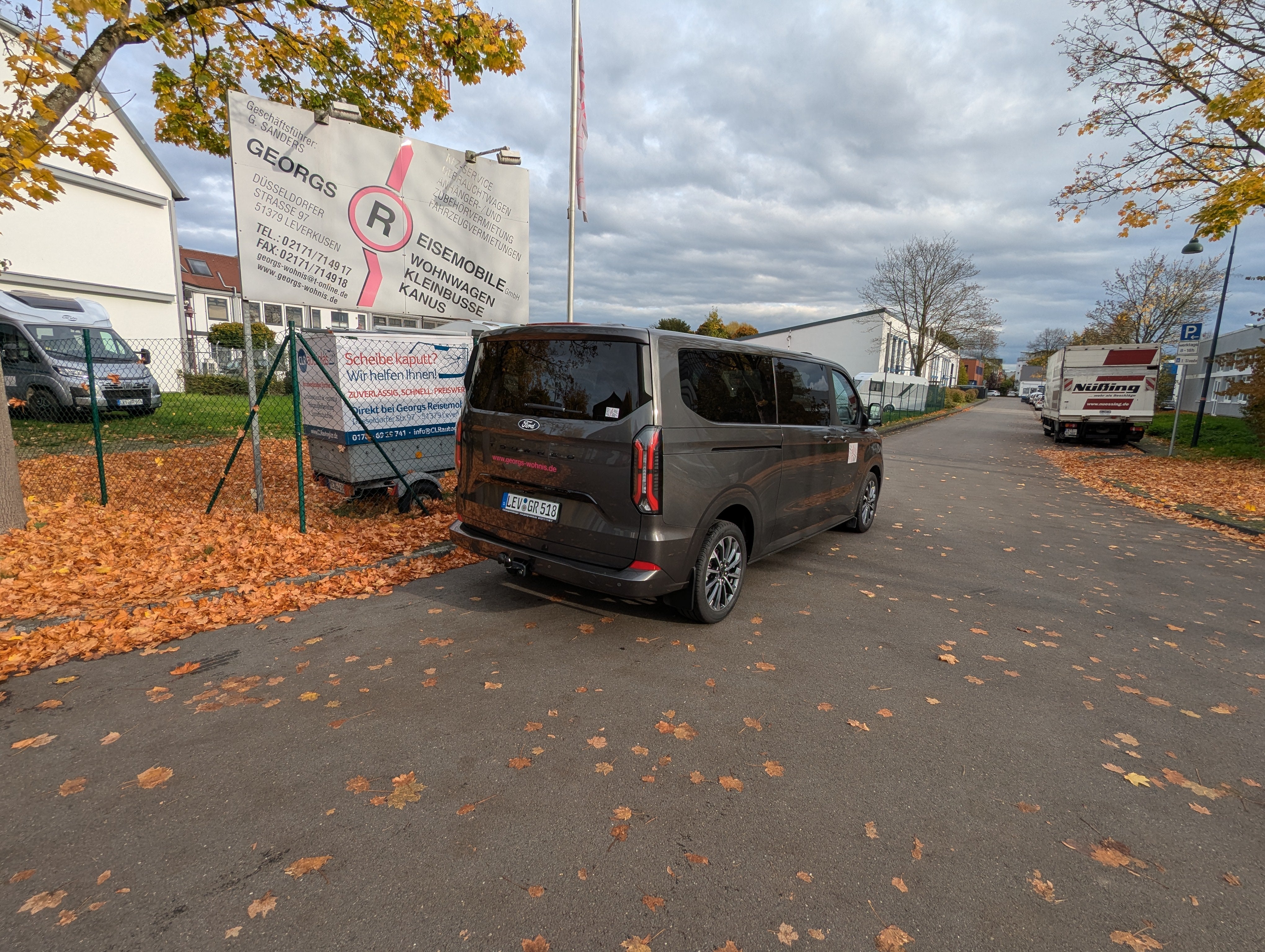 Ford Tourneo Custom Titanium, 8/9 Sitzer auch mit langem Radstand – 3