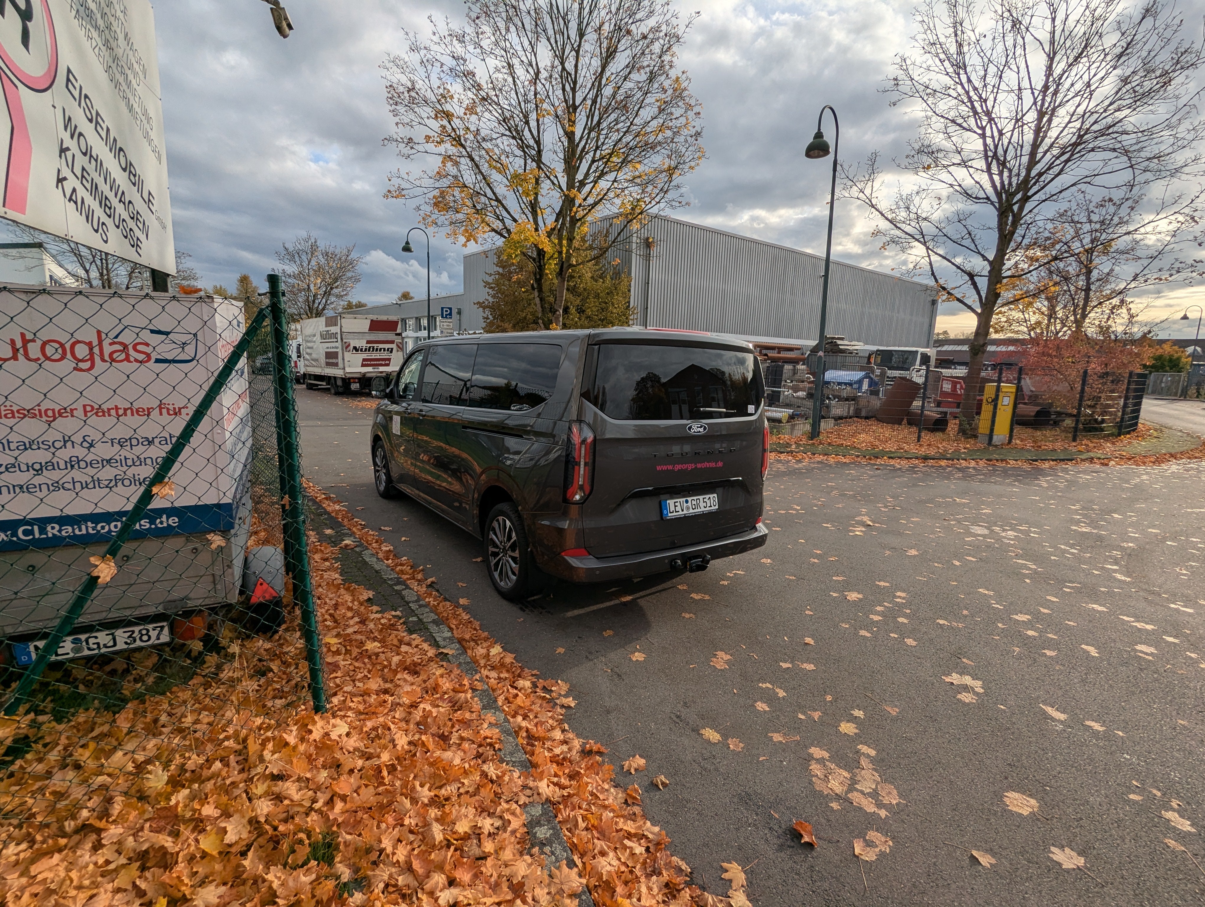 Ford Tourneo Custom Titanium, 8/9 Sitzer auch mit langem Radstand – 4