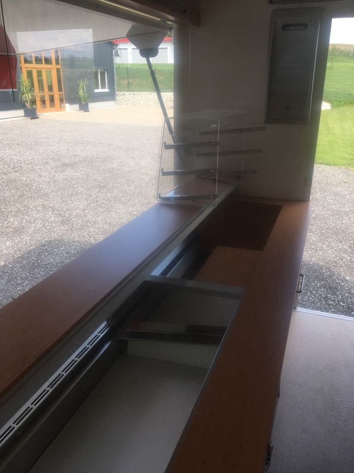 Vorführfahrzeug Frühstücksmobil mieten in Burgau – Zubehör statt Kauf – 3