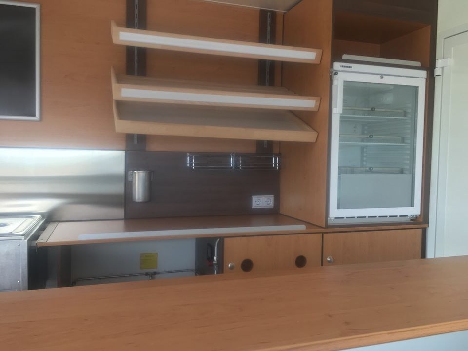 Bäckerfahrzeug Bäckermobil Brotwagen mieten bei Konrad Fahrzeugbau – 4