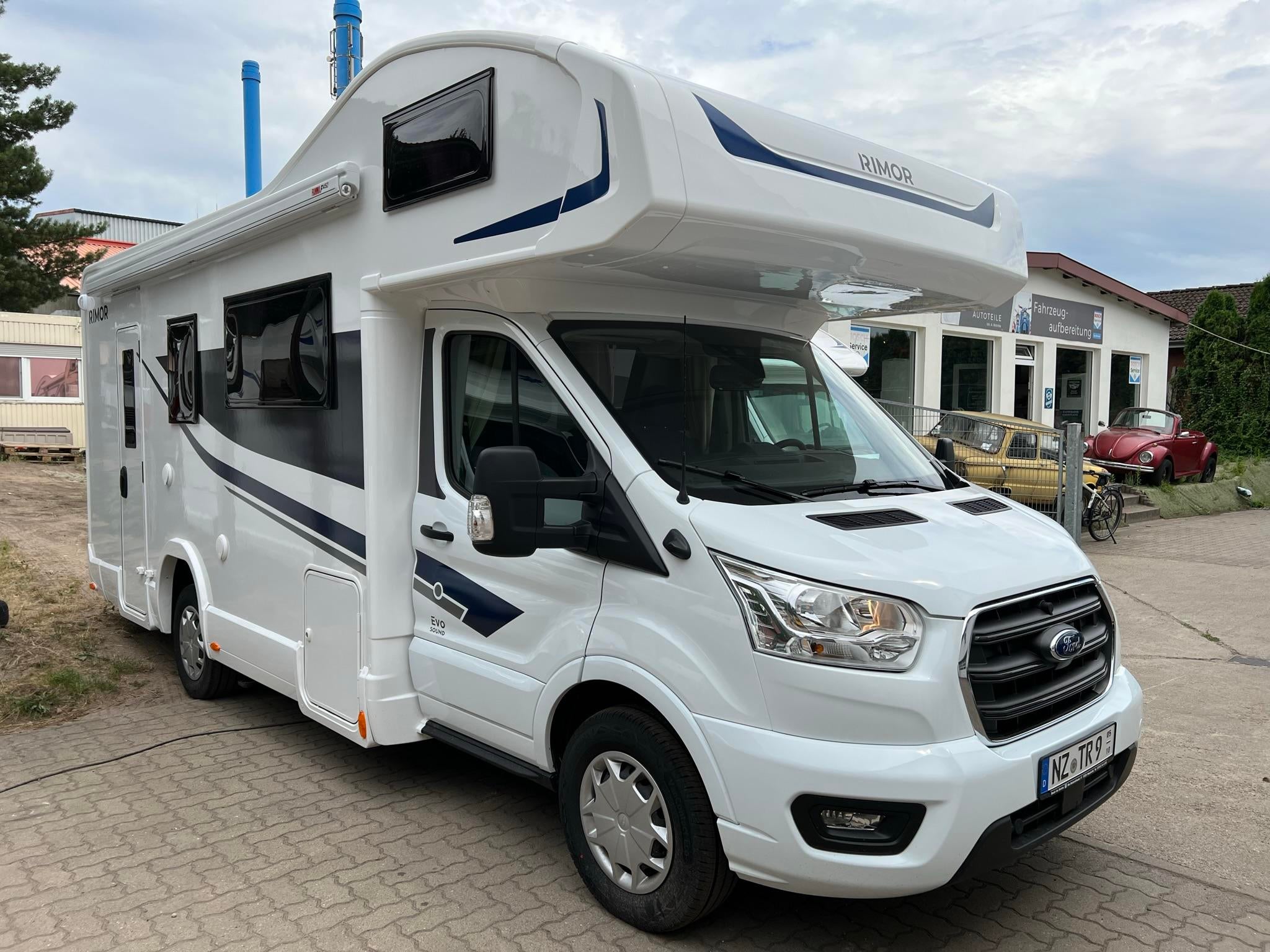 Wohnmobil Rimor EVO Sound 6 Pers. vom 19.6.-10.7.26 noch frei – 3