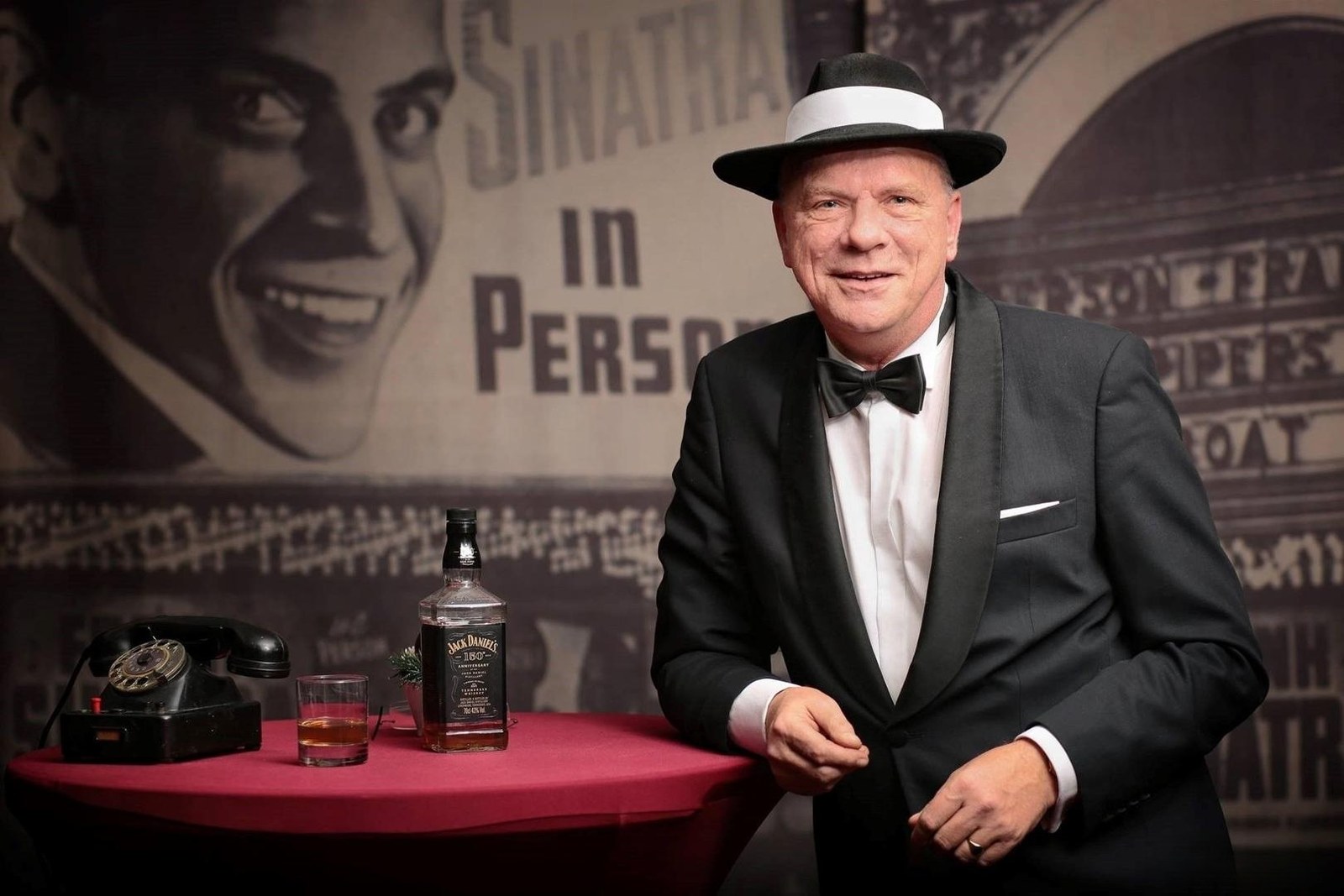 Frank Sinatra Double buchen in Moers