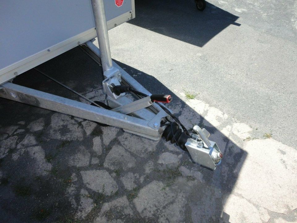 4 m XL Kofferanhänger Anhänger Umzug mieten in Neudrossenfeld – 4
