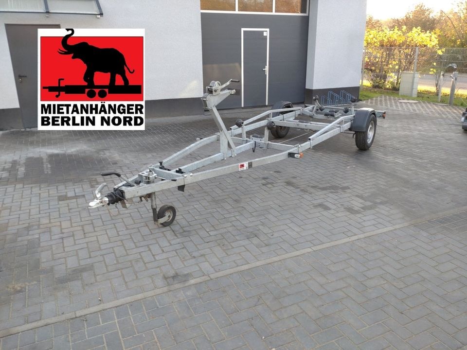 Bootstrailer 1,3t GG 1,0t NL Anhänger mieten in Hennigsdorf