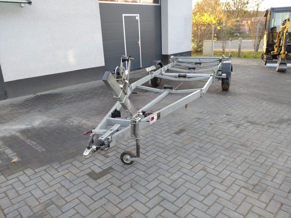 Bootstrailer 1,8t GG Bootanhänger Anhänger 1,4t mieten in Hennigsdorf – 3
