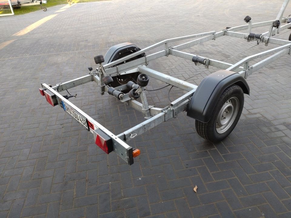 Bootstrailer 1,3t GG 1,0t NL Anhänger mieten in Hennigsdorf – 4