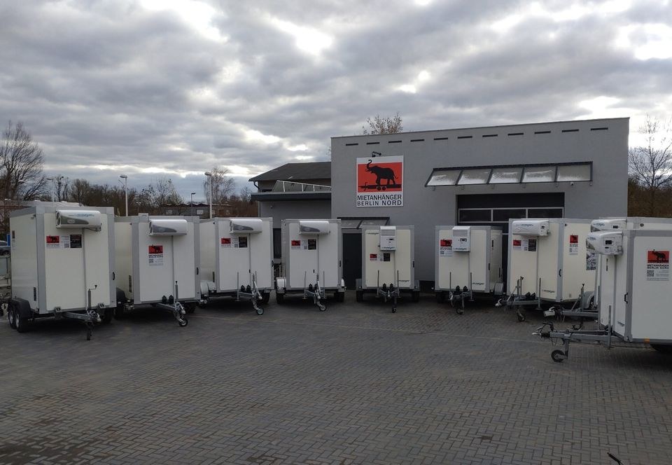 KÜHLANHÄNGER N KÜHLKOFFER Anhänger mieten in Hennigsdorf – 4