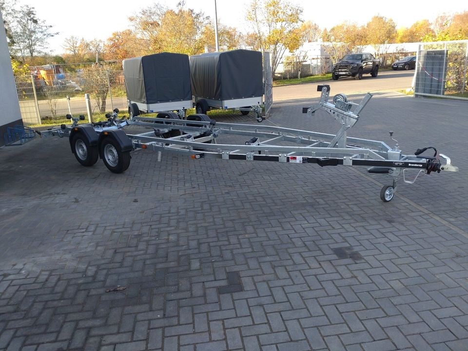 Bootstrailer 2,5 t GG Bootanhänger Anhänger mieten in Hennigsdorf – 3