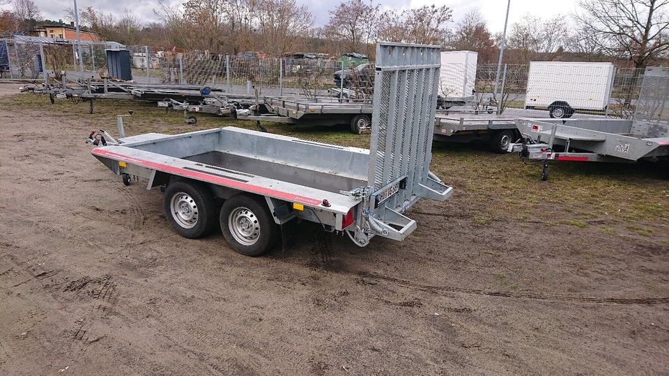 Baggeranhänger Baumaschinenanhänger Anhänger mieten in Hennigsdorf – 3