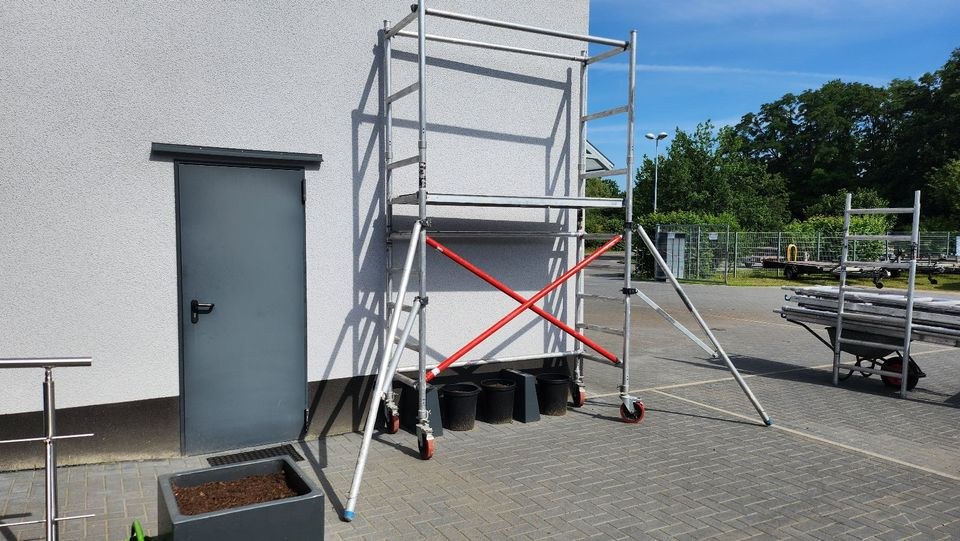 Rollgerüst Fahrgerüst Rollrüstung Gerüst 4,30m mieten in Hennigsdorf – 3