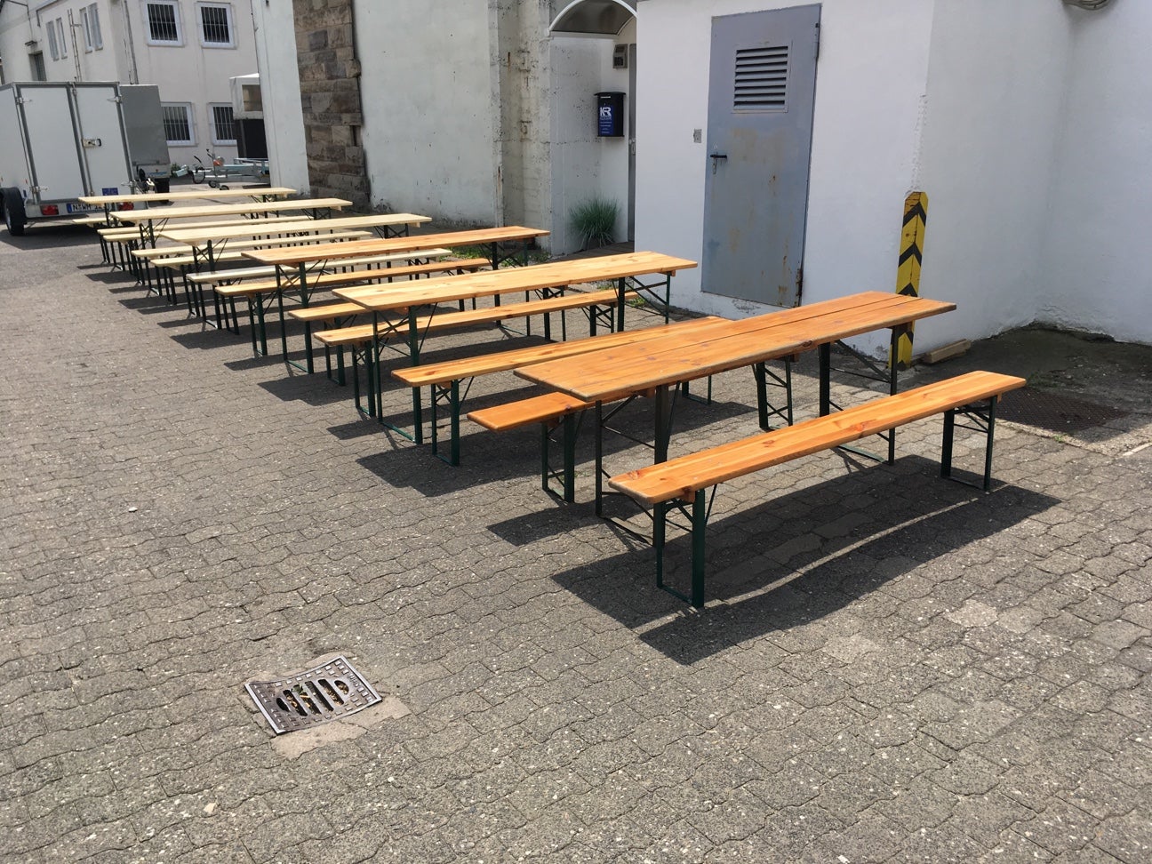 Bierzeltgarnituren, Festzeltgarnituren, Bierbänke, Tische, Partymöbel – 4