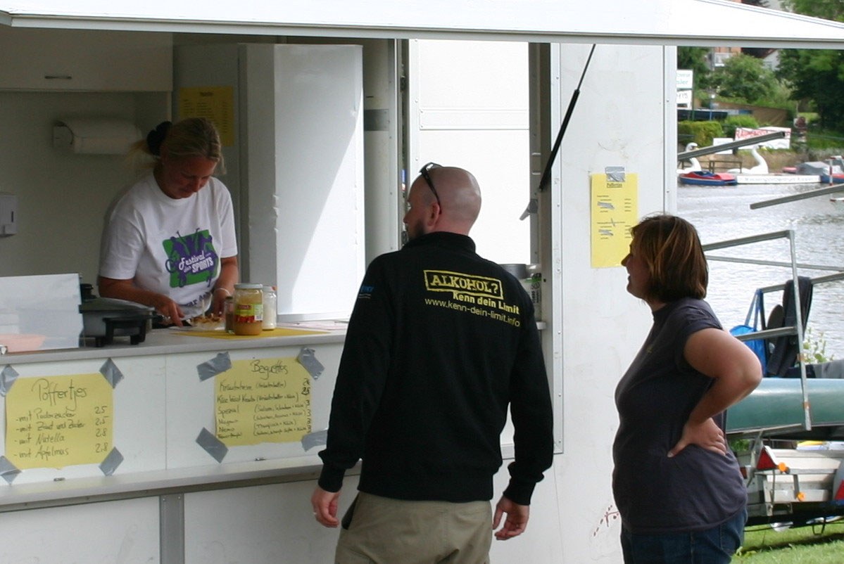 Gastro-Verkaufswagen (ohne Geräte) mieten in Kaufungen – 2