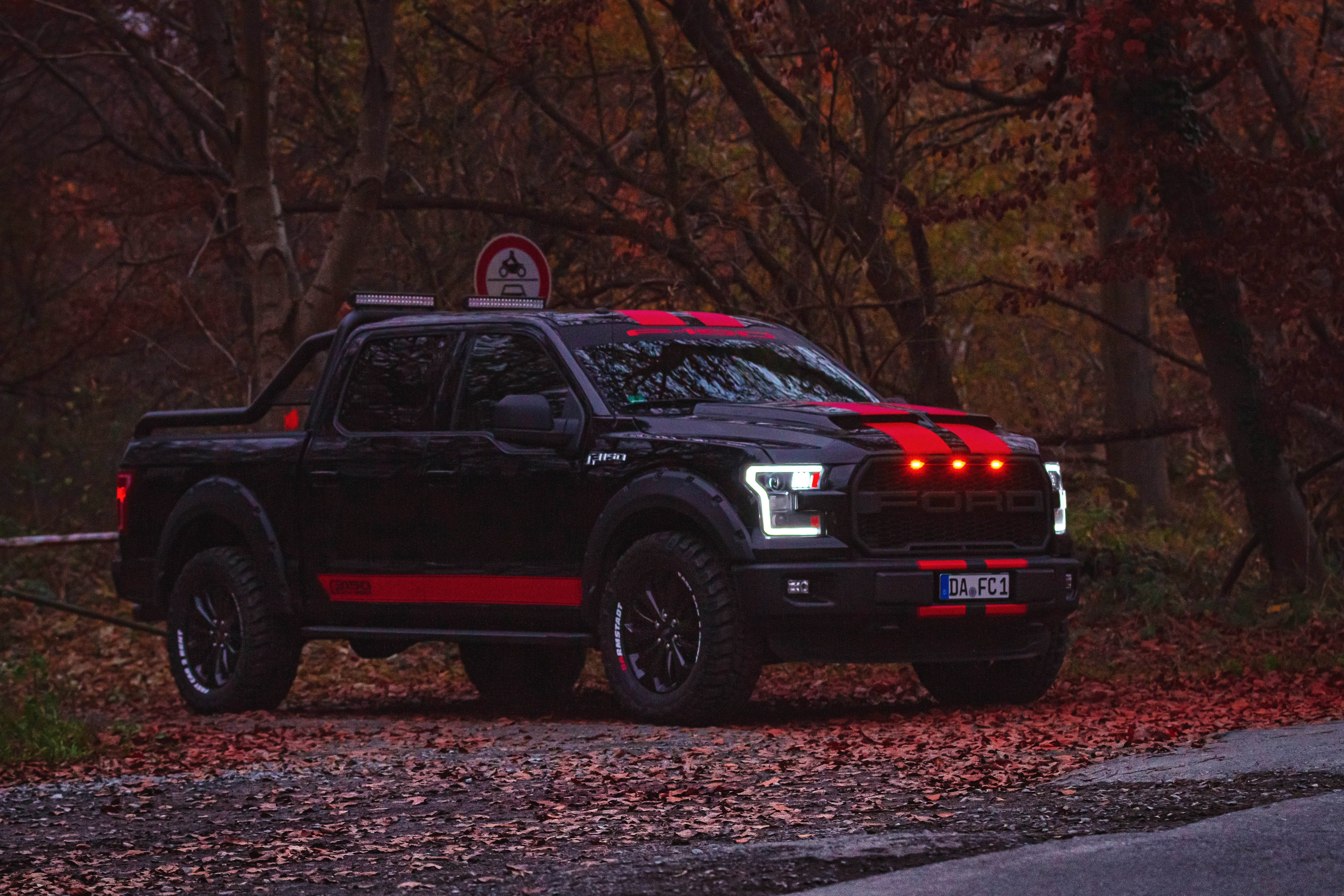 Ford F150 Pick Up mieten 4x4 Raptor Style V8 SUV kein Dodge Ram – 4