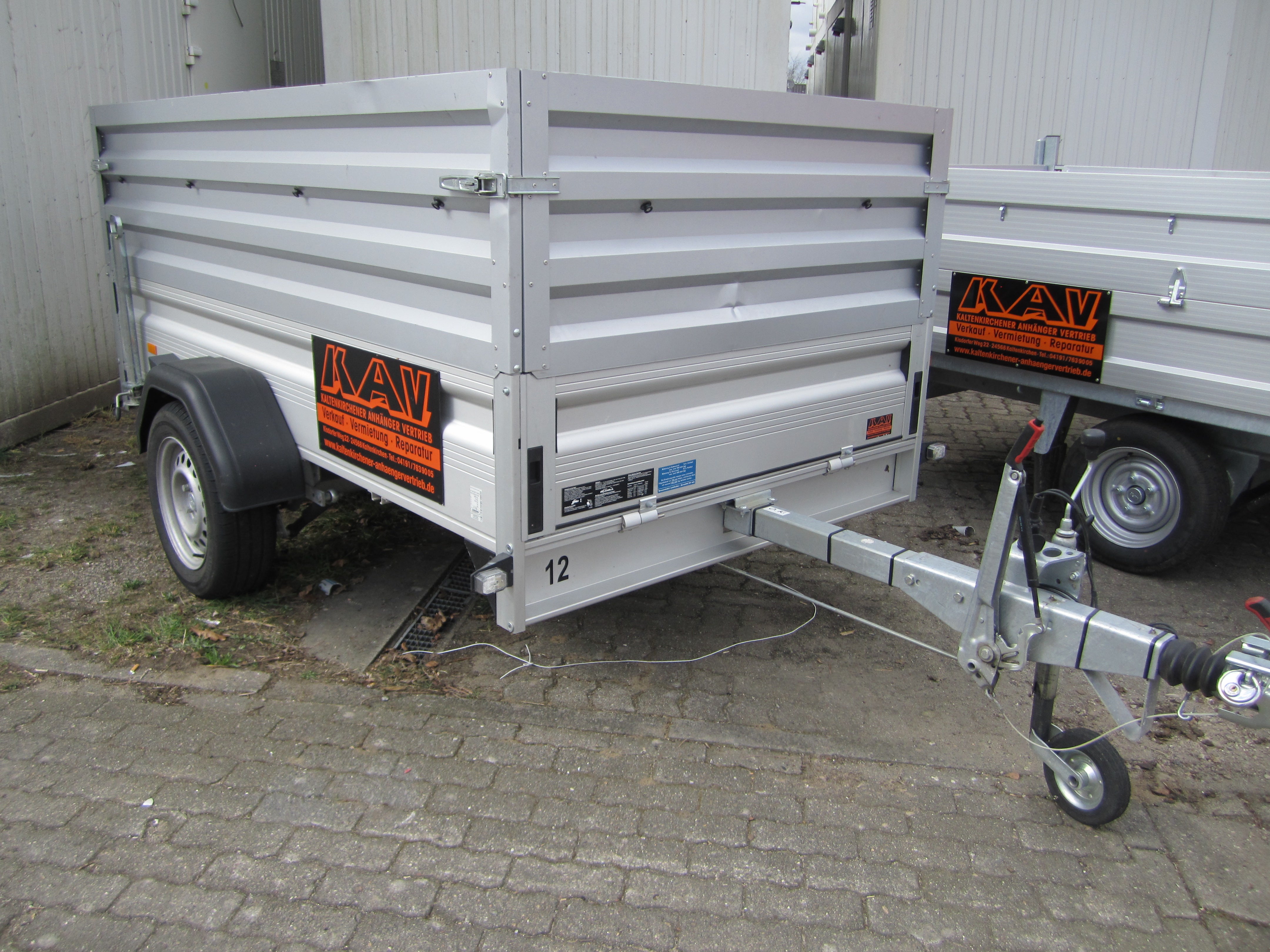 Anhänger mit Aufsatz 750 KG. PKW Anhänger mieten – 3