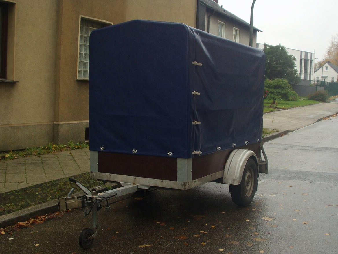 Motorradanhänger mit Plane gebremst, 100 kmh mieten in Bochum