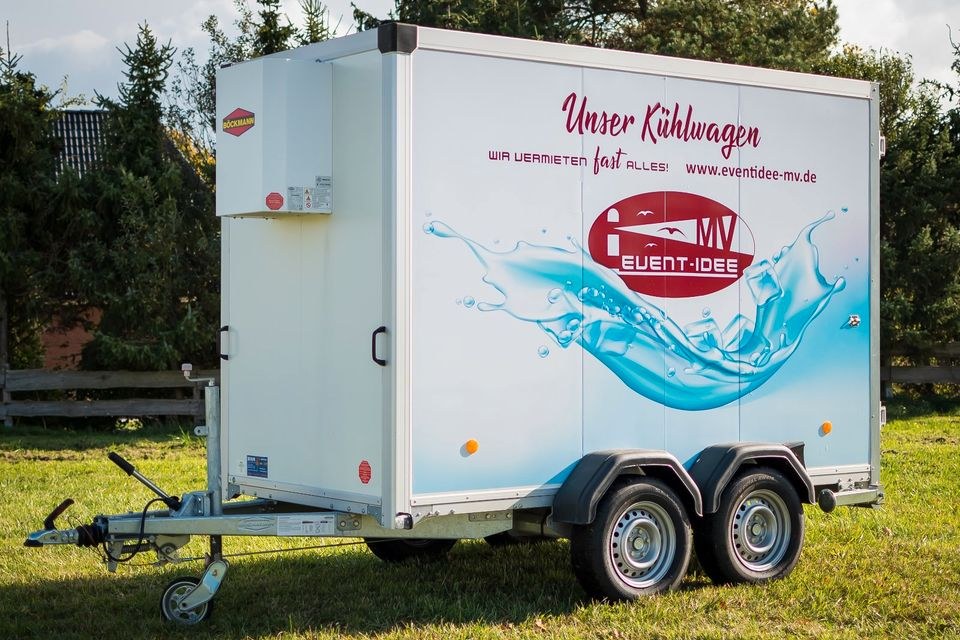 Kühlanhänger Kühlschrank mieten in Sanitz bei Event-Idee MV