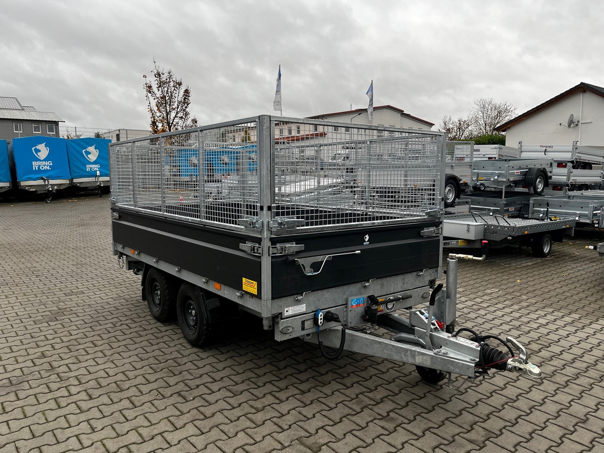 Dreiseitenkipper Baumaschinentransporter 3500kg – 2